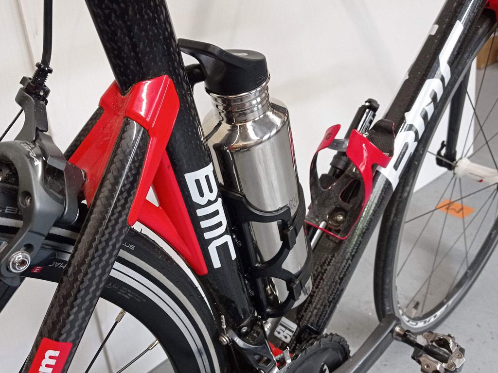 Batterie Annad Tesla 36V 380Wh sur vélo de route BMC