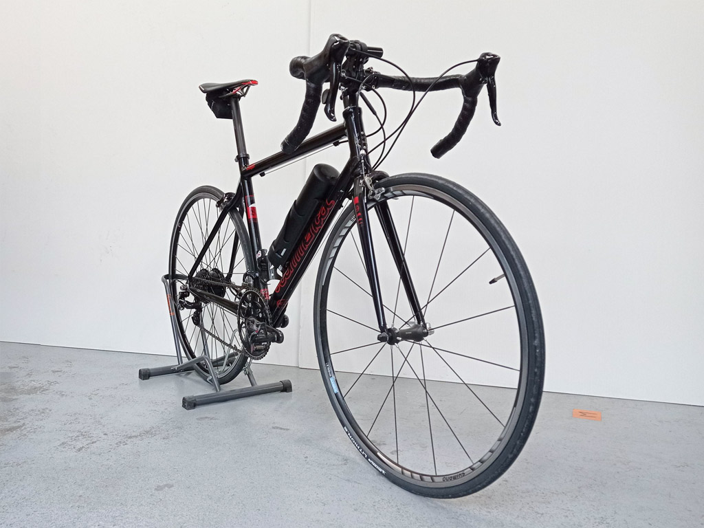 Électrification d'un vélo de route Commencal Knight avec kit Virvolt 750