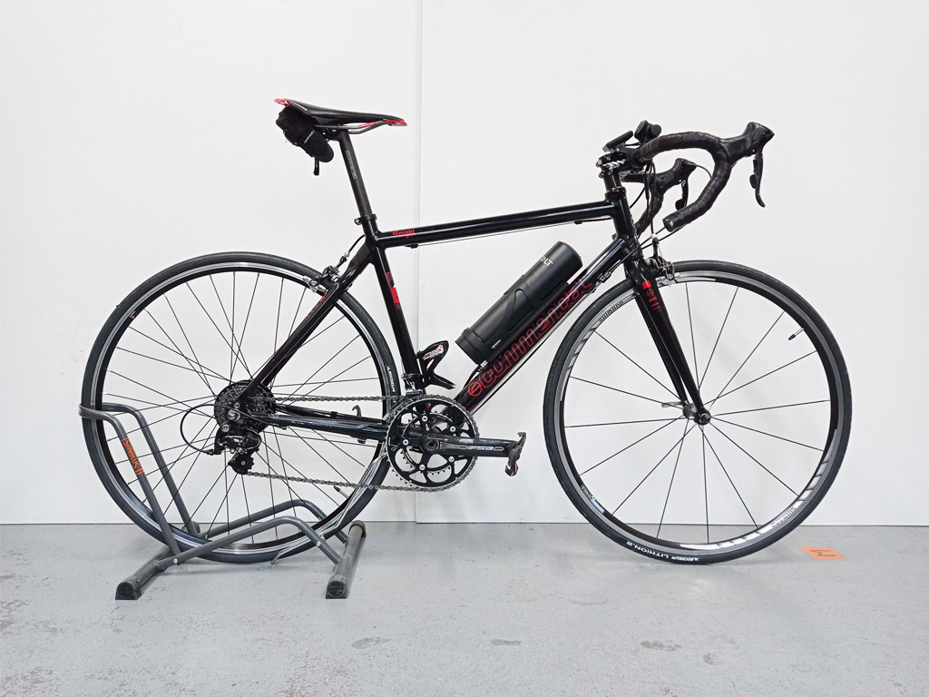 Électrification vélo de route : comment nous avons transformé un Commencal Knight 2007 en VAE performant et élégant