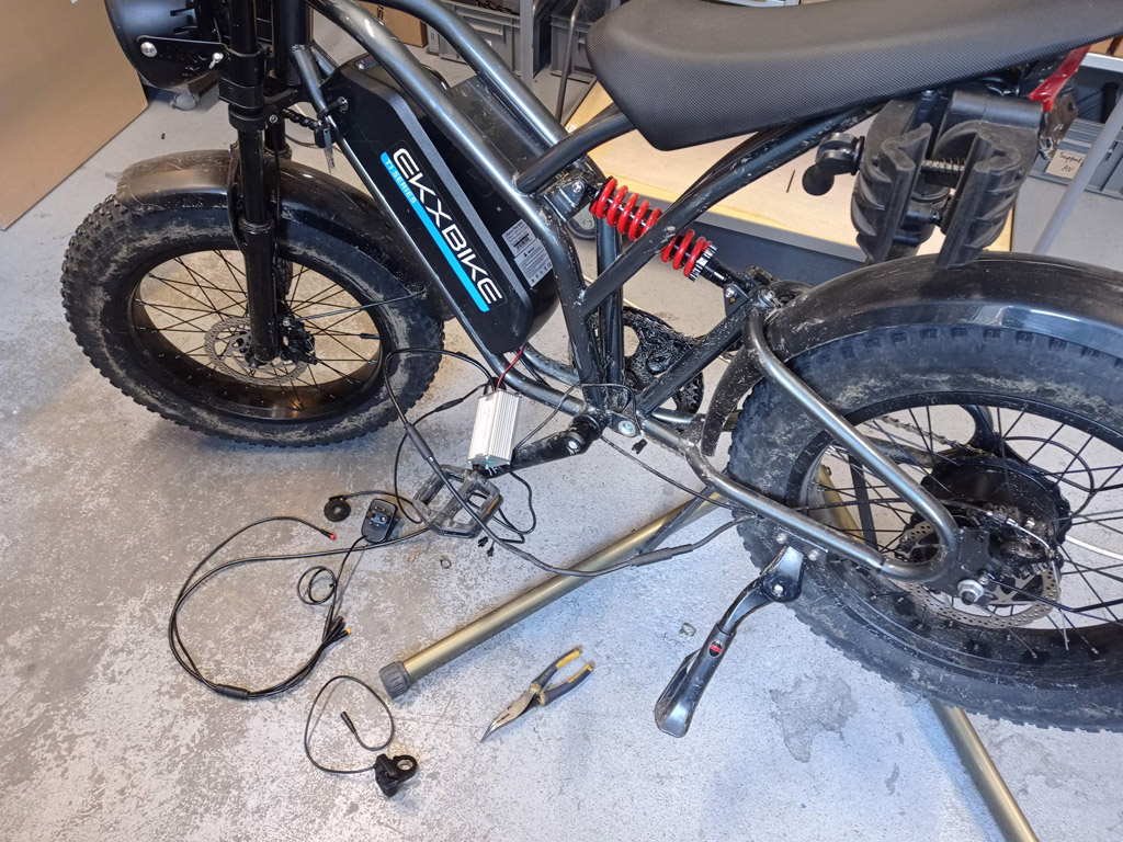 Test du nouveau contrôleur avant remontage sur fatbike EKXBike