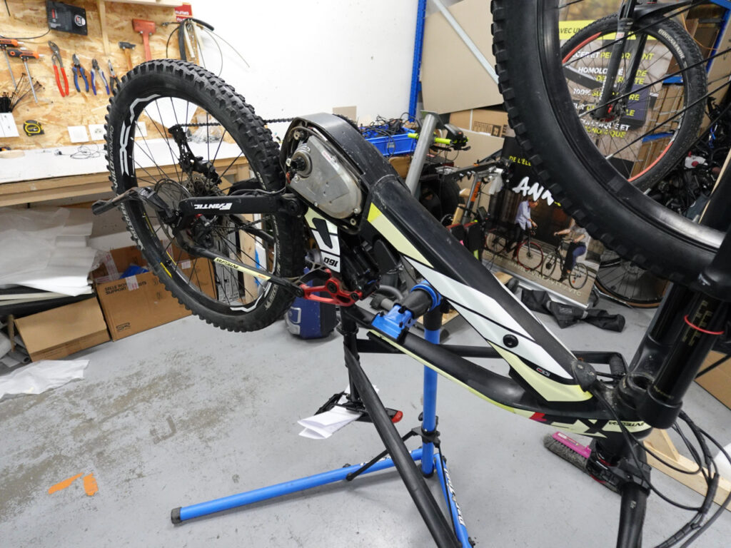 dépose du moteur Brose sur ce VTT Fantic