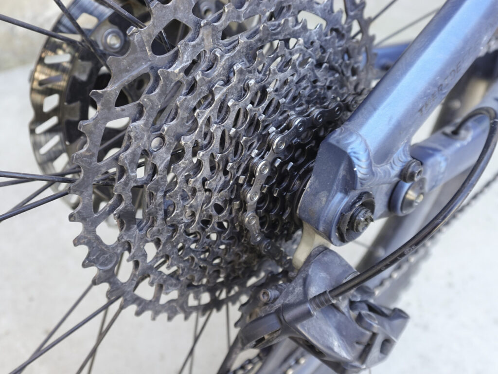 cassette 12 vitesses SRAM avec 3 pignons neufs