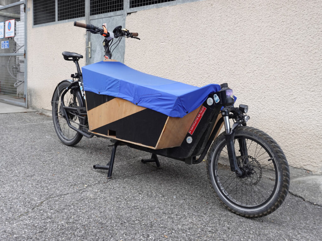 velo cargo Urban Arrow avec caisse perso