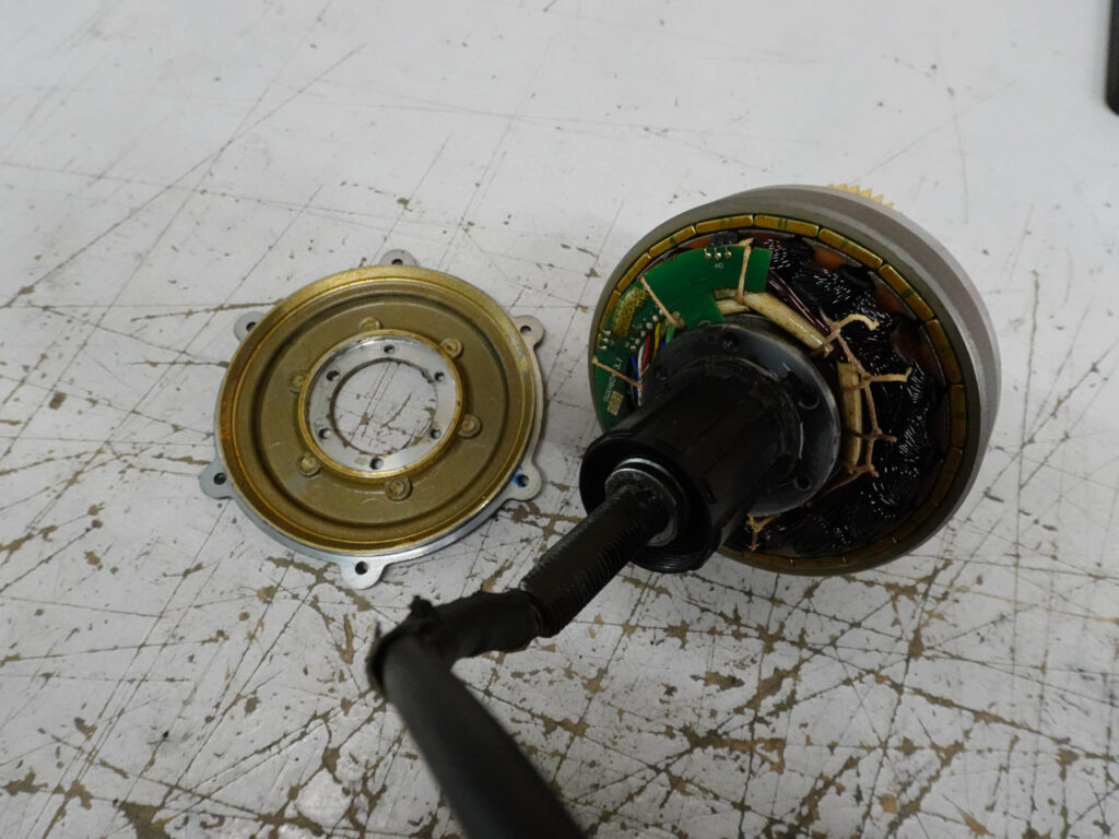 drôle d'aspect du moteur après ouverture
