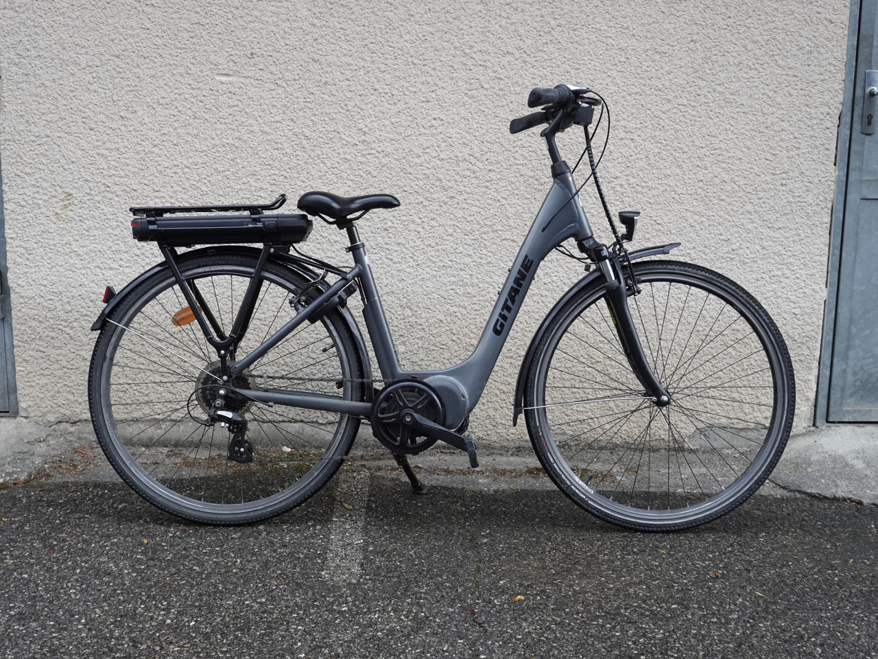 Vélo de ville Gitane Organ e-Central avec moteur Bafang BBS01